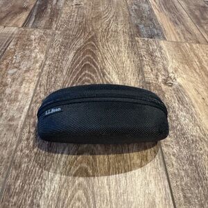 L.L. Bean Black Zippered Pouch